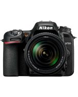 Nikon D7500 + AF-S 18-140mm VR